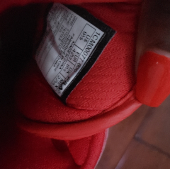 Red Filas - Picture 6 of 6